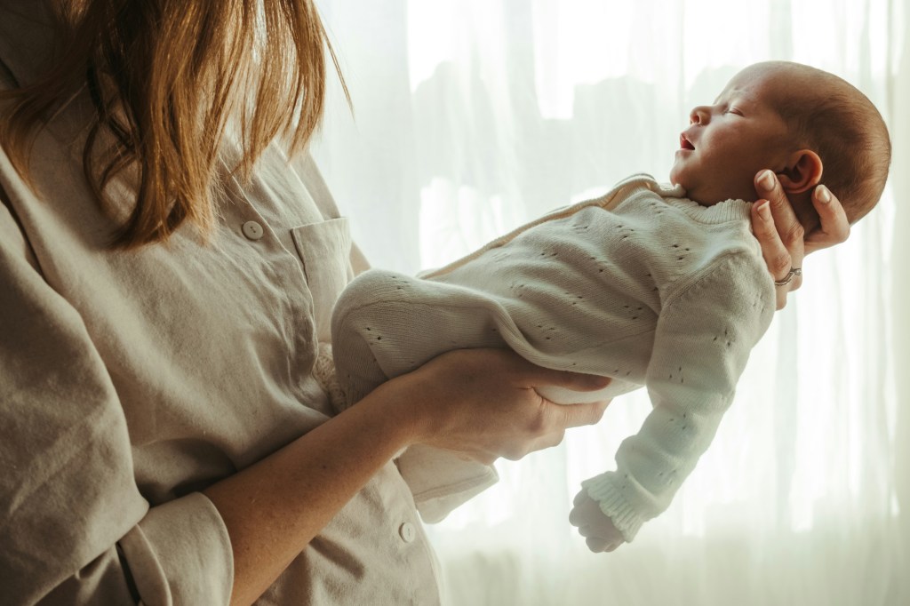 Maximizing Newborn Sleep: Day and Night&nbsp;Strategies